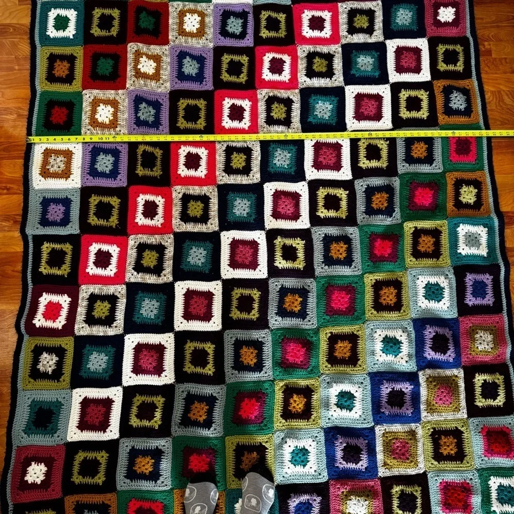Beautiful Handmade Tightly Knit Granny Stitch Afghan 82” x 65” 120 Square 5 LBS!